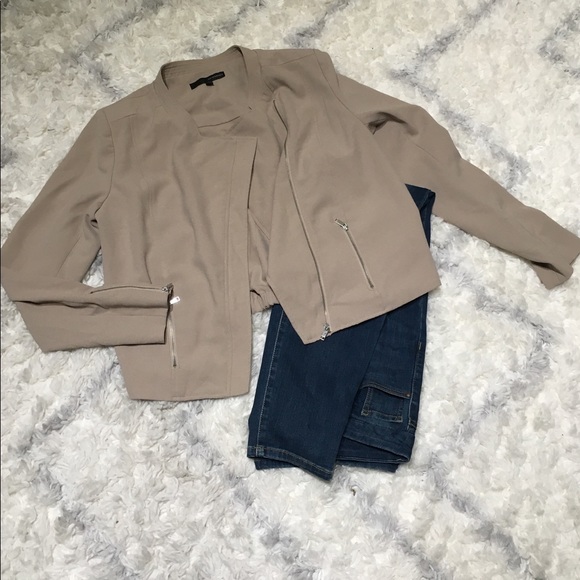 Moto-style jacket - Picture 8 of 8